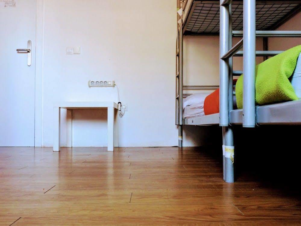 Feetup Home Backpackers Valência Exterior foto