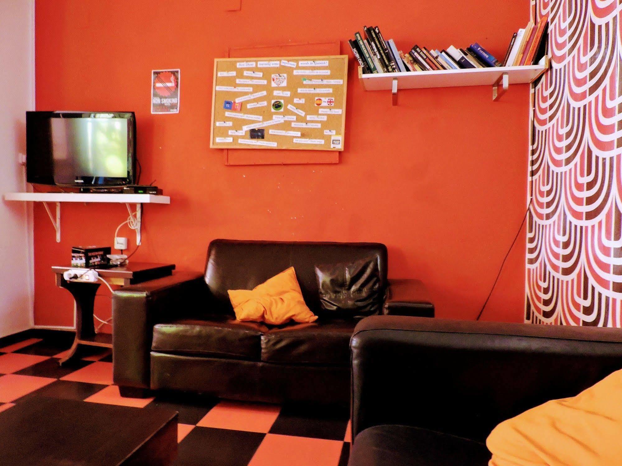Feetup Home Backpackers Valência Exterior foto
